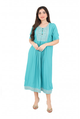 جلابية نسائية ميدي مطرزة