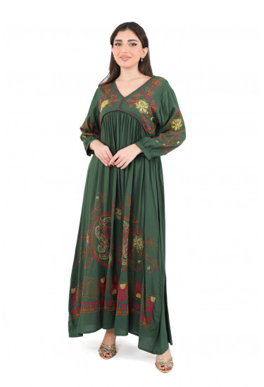 جلابية نسائية مطرزة بأناقة