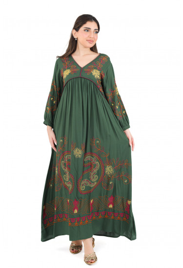 جلابية نسائية مطرزة بأناقة