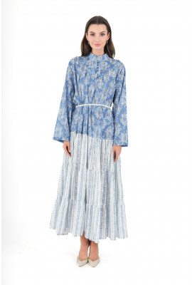 جلابية نسائية بتصميم عصري أنيق