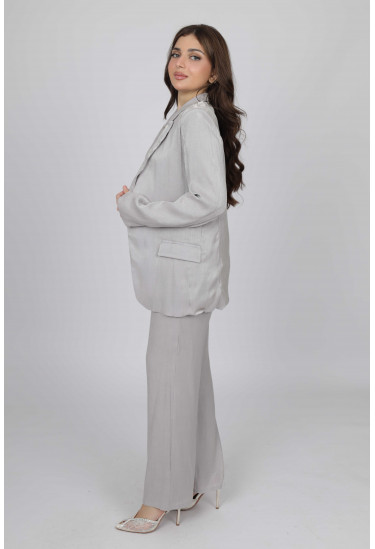 طقم عصري أنيق طقم عصري أنيق