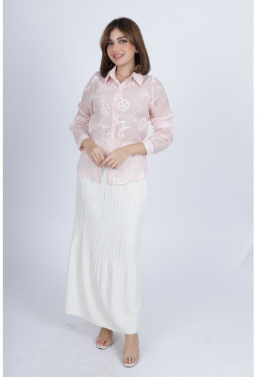 بلوزة نسائية رقيقة بلوزة نسائية رقيقة
