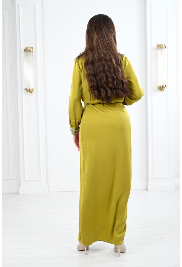 فستان طويل بنمط لف وياقة كلاسيكية