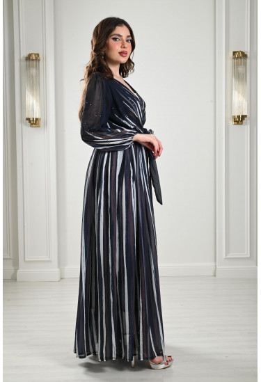 فستان طويل مخطط