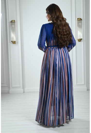 فستان طويل مخطط