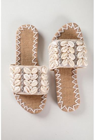 حذاء نسائي مطرز حذاء نسائي مطرز