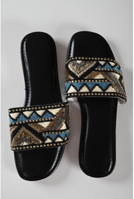 حذاء نسائي من الجلد