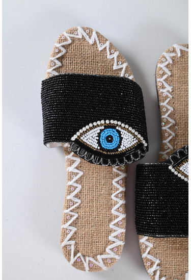 أحذية نسائية مطرزة أحذية نسائية مطرزة