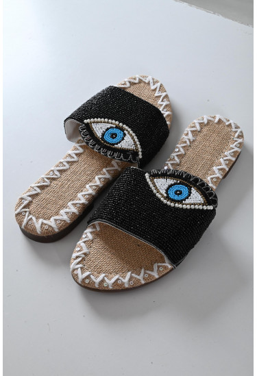 أحذية نسائية مطرزة أحذية نسائية مطرزة