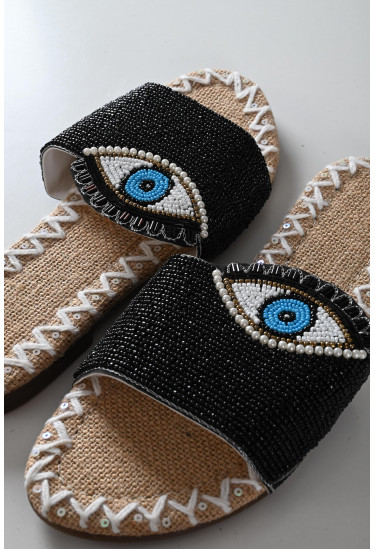 أحذية نسائية مطرزة أحذية نسائية مطرزة