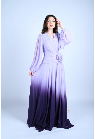 فستان طويل بكتل الألوان