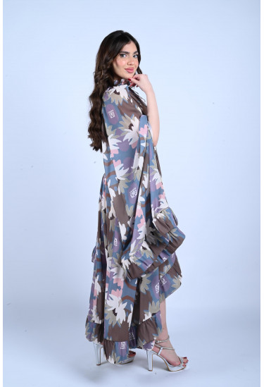 فستان بطباعات من الزهور فستان بطباعات من الزهور