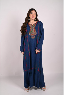 جلابية طويلة بتطريز رقيق