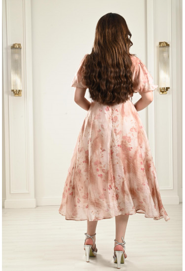 فستان قصير مزين بالزهور فستان قصير مزين بالزهور