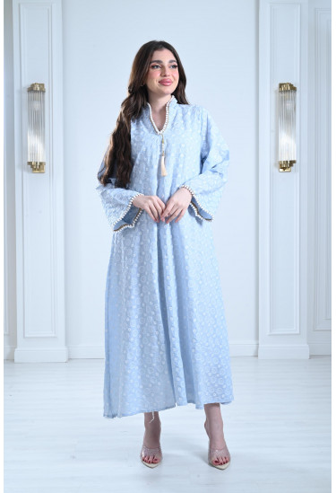 جلابية طويلة مزينة باللولي