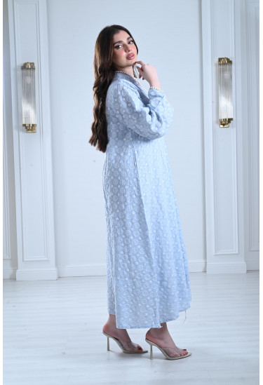 جلابية طويلة مزينة باللولي