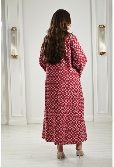 جلابية طويلة مزينة باللولي