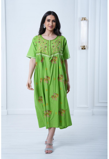 جلابية ميدي قصيرة مطرزة