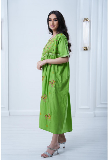 جلابية ميدي قصيرة مطرزة