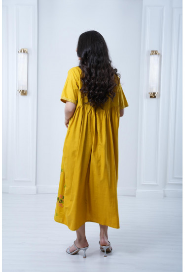 جلابية ميدي قصيرة مطرزة