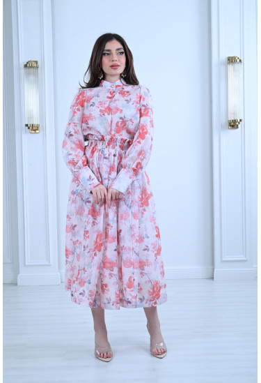 فستان ميدي مُزين بطباعات زهور فستان ميدي مُزين بطباعات زهور