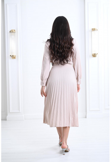 فستان ميدي بتطريزات رقيقة 