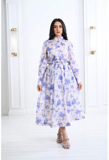 فستان ميدي مُزين بطباعات زهور فستان ميدي مُزين بطباعات زهور