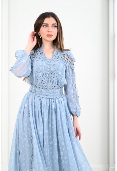 طقم نسائي بلوزة و تنورة