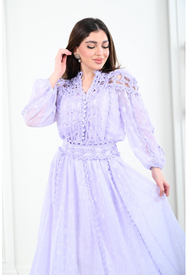 طقم نسائي بلوزة و تنورة