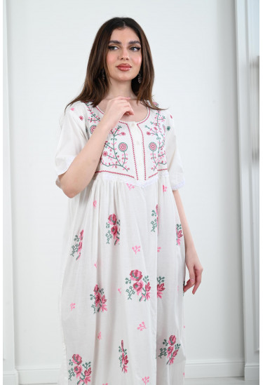 جلابية ماكسي مطرزة