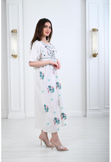 جلابية ماكسي مطرزة