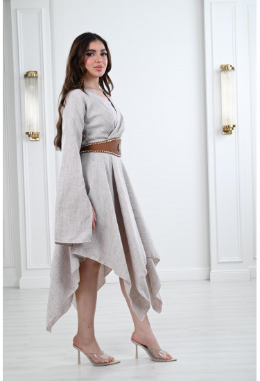 فستان ميدي بأكمام طويلة فستان ميدي بأكمام طويلة