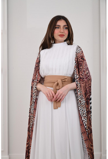 فستان طويل بكب منقوش