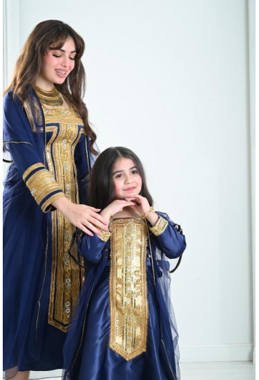 فستان جميل نسائي يوم التأسيس