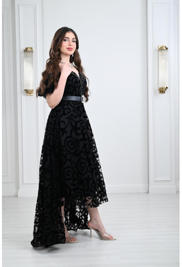 فستان سهرة نسائي بتصميم عصري