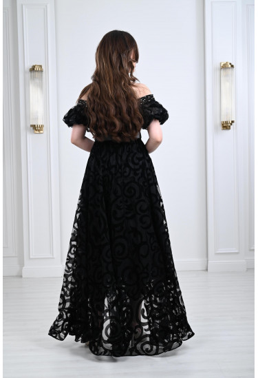 فستان سهرة نسائي بتصميم عصري