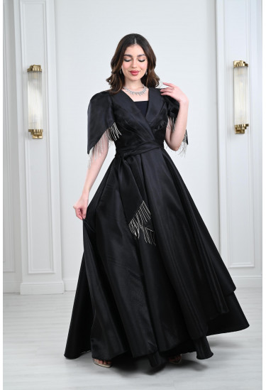 فستان سهرة بقصة ملكية