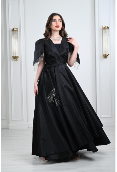 فستان سهرة بقصة ملكية