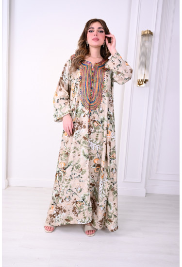 جلابية فاخرة بتصميم عصري وألوان زاهية