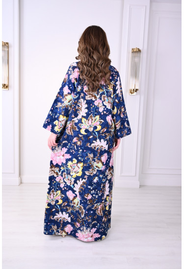 جلابية فاخرة بتصميم عصري وألوان زاهية