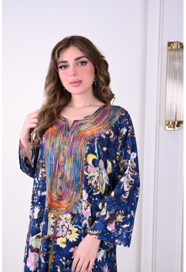 جلابية فاخرة بتصميم عصري وألوان زاهية