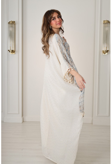 جلابية فاخرة تصميم عصري بألوان هادئة وتطريز أنيق جلابية فاخرة تصميم عصري بألوان هادئة وتطريز أنيق