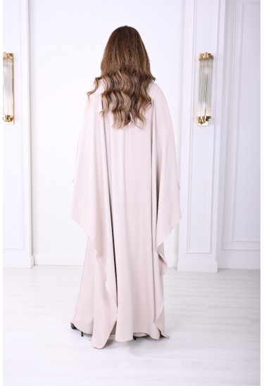 طقم فاخر بتصميم عصري راقي