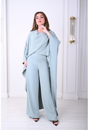 طقم فاخر بتصميم عصري راقي