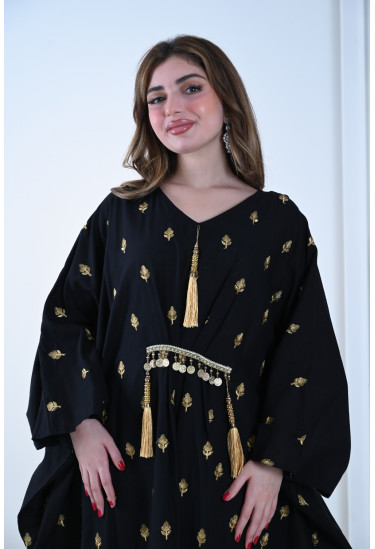  جلابية فخمة بتطريز ذهبي أنيق