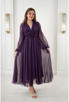 فستان فاخر تصميم راقٍ باللون 