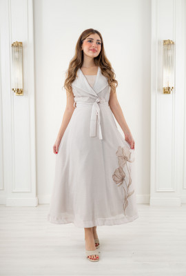 فستان فاخر تصميم عصري أنيق يناسب جميع المناسبات فستان فاخر تصميم عصري أنيق يناسب جميع المناسبات