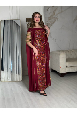 جلابية سهرة ملكية بتطريز يدوي فاخر ولمسات ذهبية 