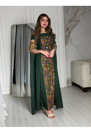 جلابية سهرة ملكية بتطريز يدوي فاخر ولمسات ذهبية جلابية سهرة ملكية بتطريز يدوي فاخر ولمسات ذهبية