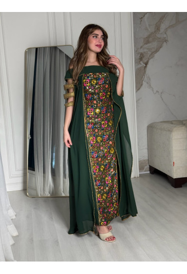 جلابية سهرة ملكية بتطريز يدوي فاخر ولمسات ذهبية جلابية سهرة ملكية بتطريز يدوي فاخر ولمسات ذهبية